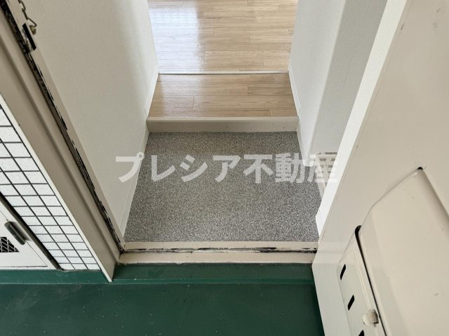 レジデンシア甲子園口の玄関