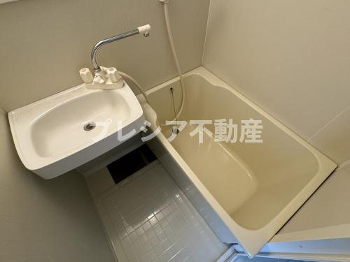 レジデンシア甲子園口の浴室