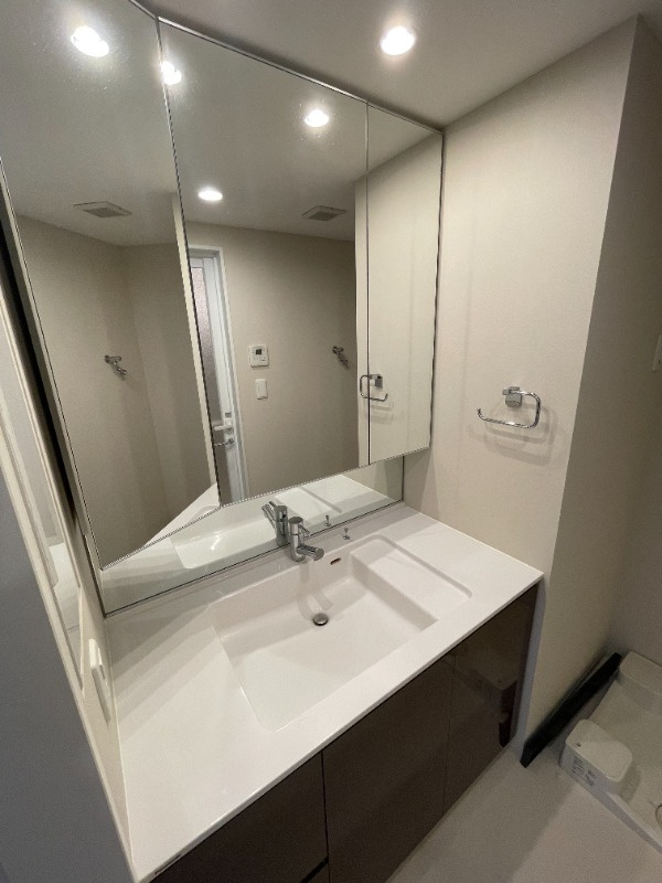 ミッドヒルズ神戸三宮の洗面所