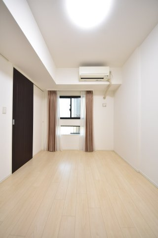 ミッドヒルズ神戸三宮の居間・リビング