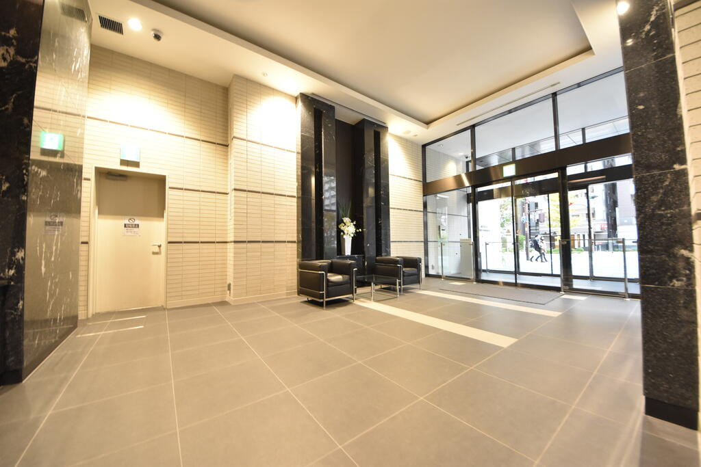 ミッドヒルズ神戸三宮のロビー