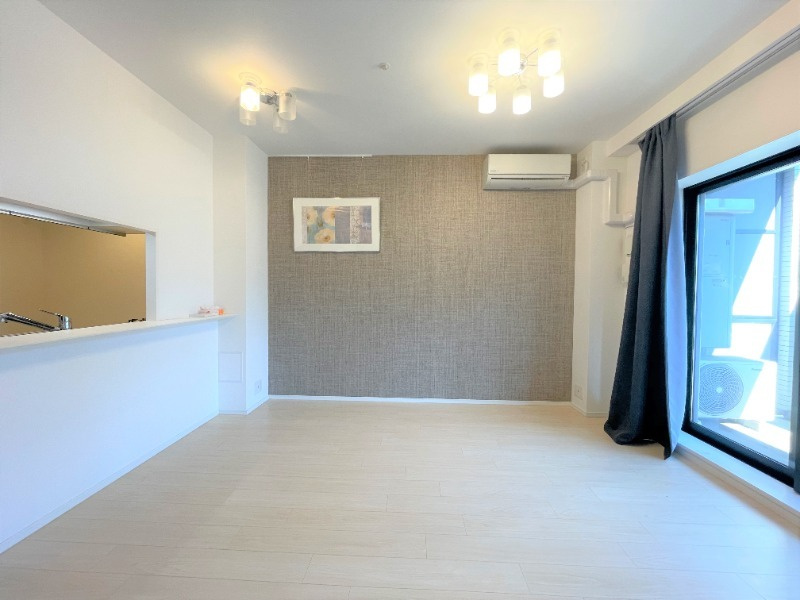 ミッドヒルズ神戸三宮の居間・リビング