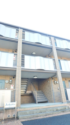 ★建物中央にある入口★