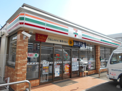 セブンイレブン日野神明４丁目店まで110ｍ