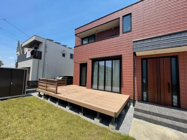 宇都宮市鐺山町　4ＬＤＫ　中古住宅の庭|スチール製物置もありますよ！
