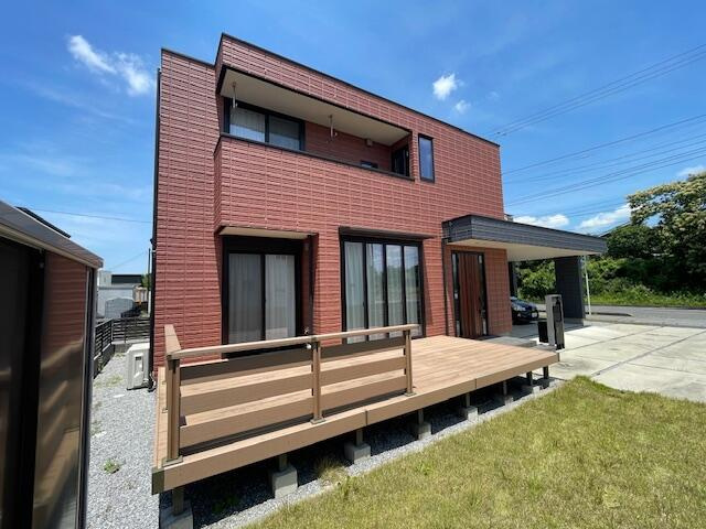 宇都宮市鐺山町　4ＬＤＫ　中古住宅の庭|ステキな外観！
