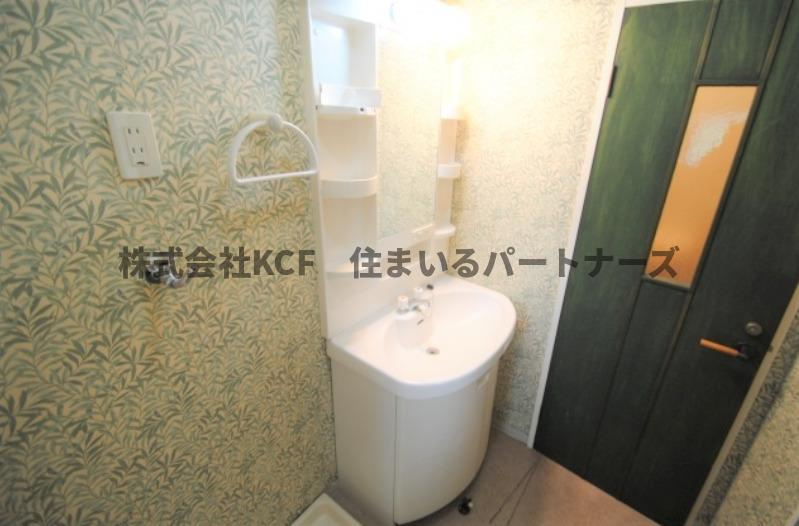 グランデール長園Bの洗面所|コンパクトで使いやすい洗面所