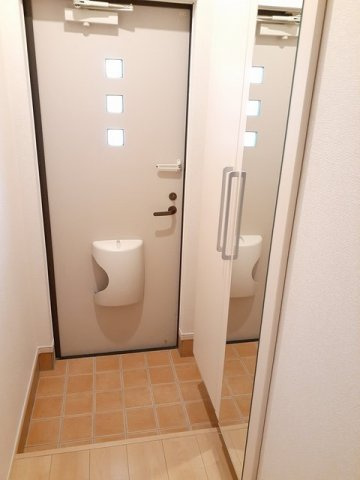 ルミエールⅢの玄関|ゆったりとした玄関です