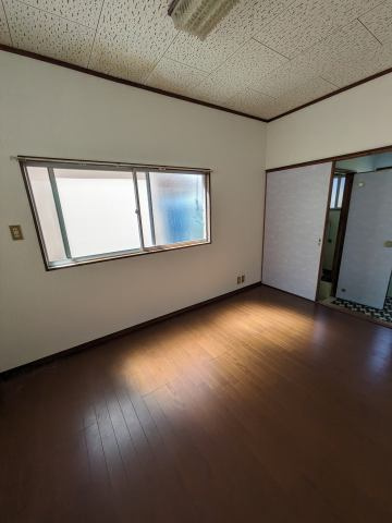 コーポ光の居間・リビング|ゆったりとした居間です