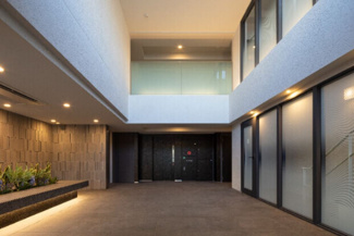 【エントランス】