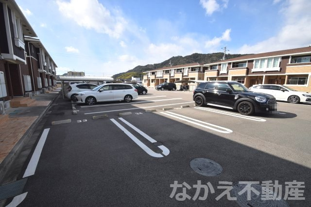 【駐車場】 | 駐車場完備です