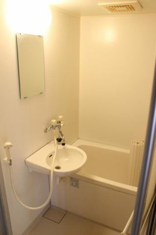 アテネイハイツの浴室|落ち着いた空間のお風呂です