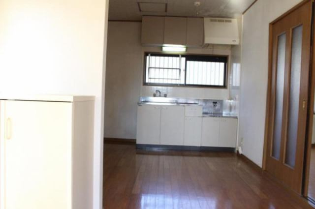 アテネイハイツの居間・リビング|ゆったりとした居間です