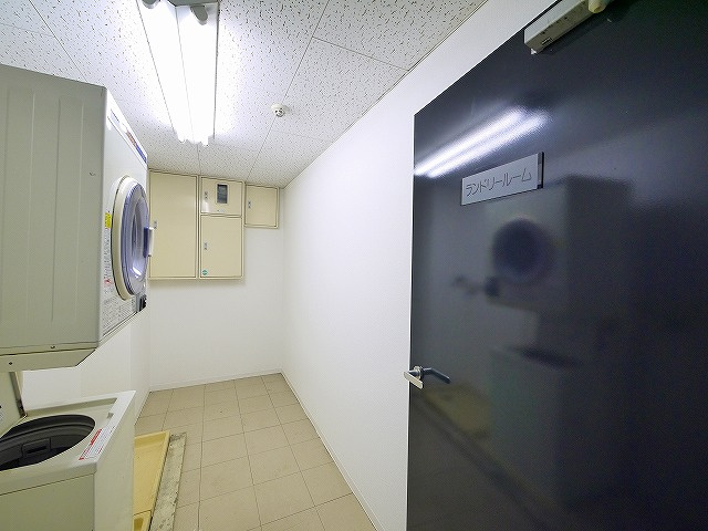 北之庄西町ビルのその他共用部分|コインランドリー