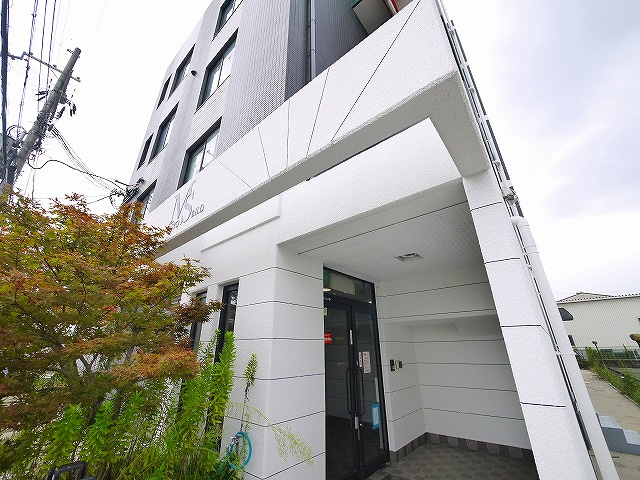 北之庄西町ビルのその他共用部分|キレイなエントランススペース