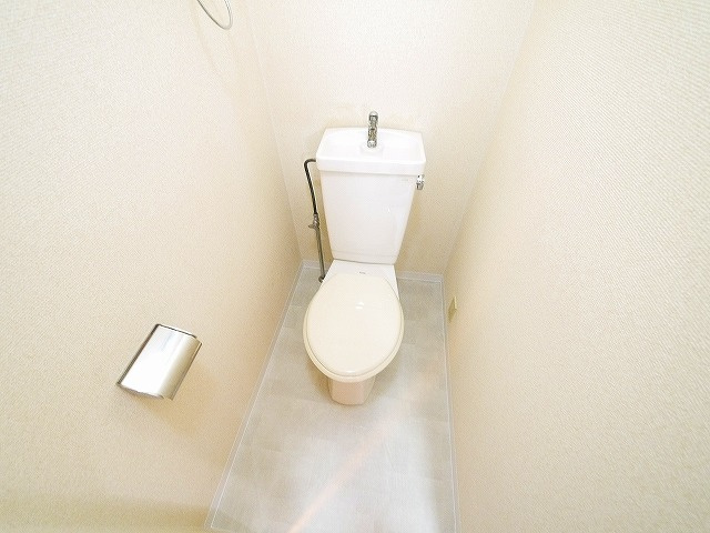 北之庄西町ビルのトイレ|コンパクトで使いやすいトイレです