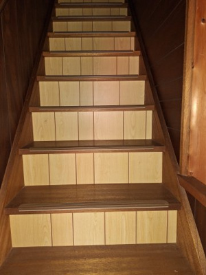 【その他共用部分】 | 下竹田貸家（薬師台） | ２階への階段