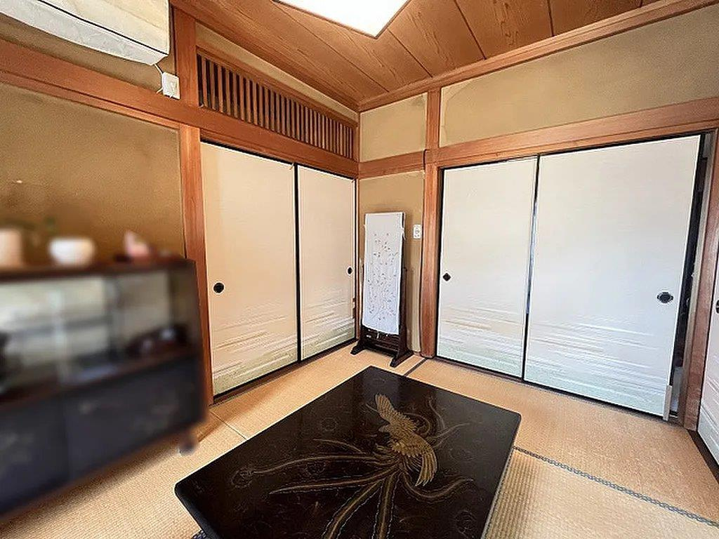 山之上5丁目　中古一戸建ての和室|和室6.0帖　押入■物件内覧・資金計画相談・住宅ローン相談、リフォーム相談、お問合せ受付中■
※当日・翌日のご内覧、ご相談はお電話でのお問合せがスムーズです！