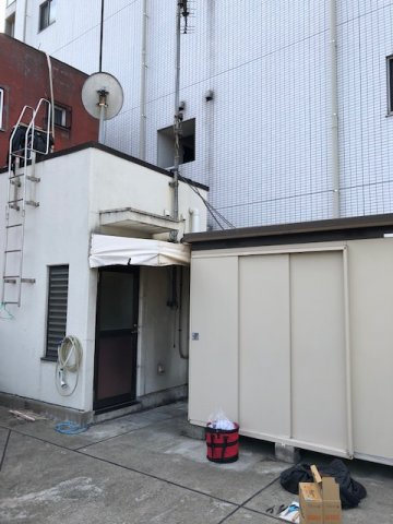 エスポワール東神田ビルのバルコニー