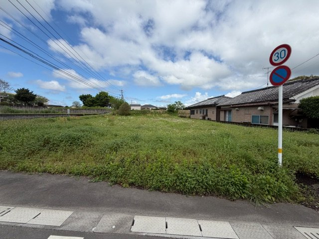 都城市野々美谷町の売地の外観