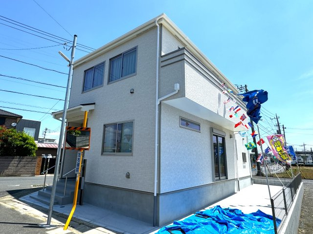 三郷市戸ケ崎4丁目新築戸建【吹上小学校：３分】の外観|完成済み内覧可能です！