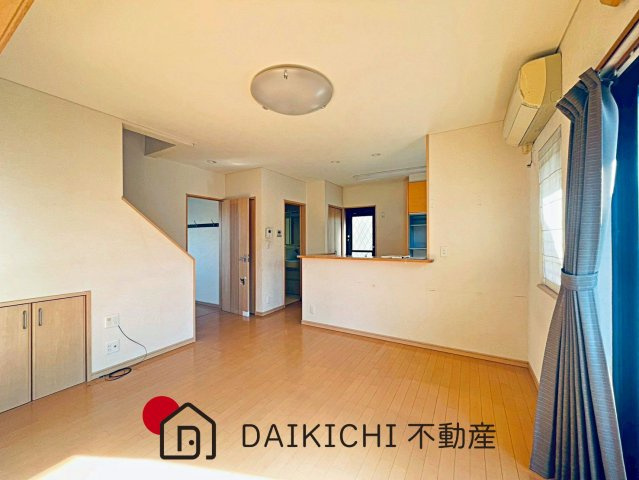 【居間・リビング】 | 東松山市和泉町　中古戸建