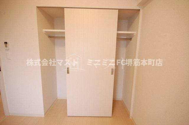 エステムプラザ大阪城パークフロントの収納