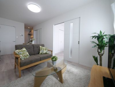 【居間・リビング】 | リテラ空港前Ⅱ　★プライスホームなら仲介手数料0円です★