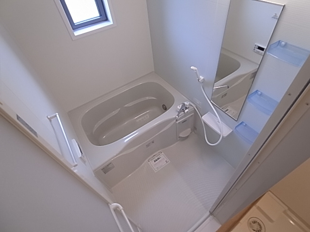 神戸市須磨区離宮前町１丁目のアパートの浴室|追焚機能付浴室