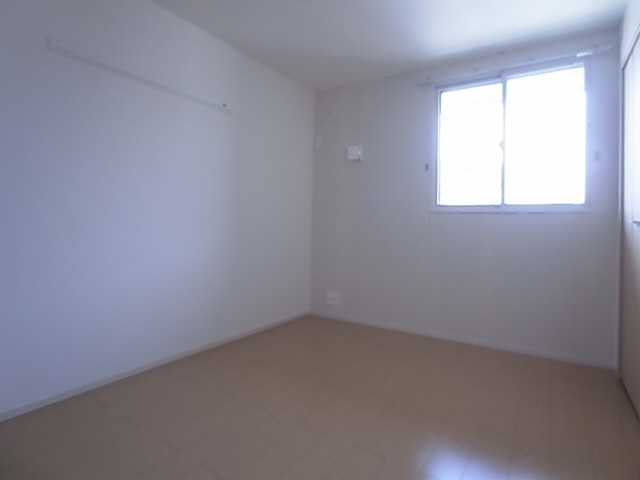 神戸市須磨区離宮前町１丁目のアパートの内装|洋室