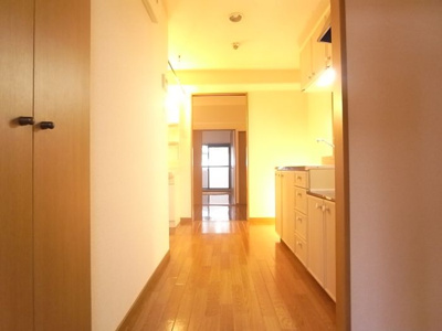 【玄関】 | シャローム荒江 | 別号室の写真になります。現況優先。