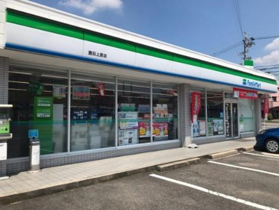 【周辺】 | エクセルハイツＭ.Ｔ | ファミリーマート豊田上原店まで495ｍ