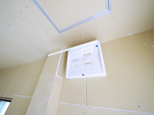 生駒市山崎新町テナントビルの内装