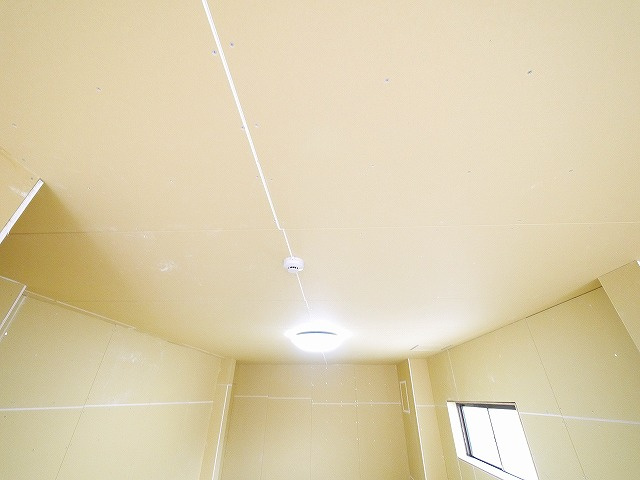 生駒市山崎新町テナントビルの内装