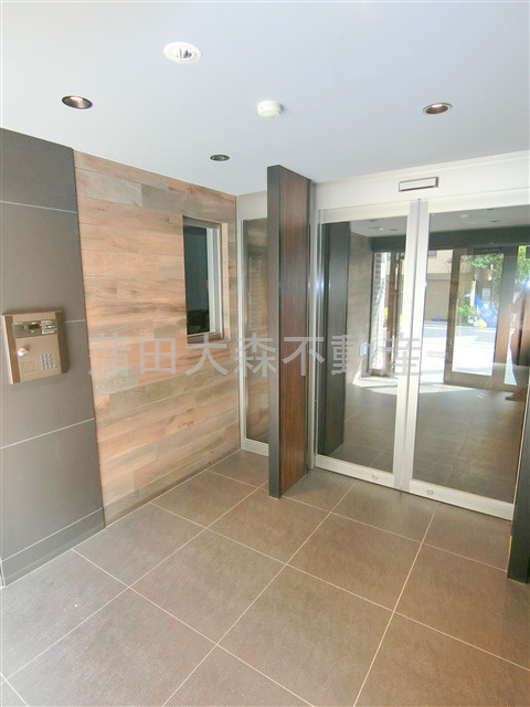 スパシエ蒲田エセンザのエントランス