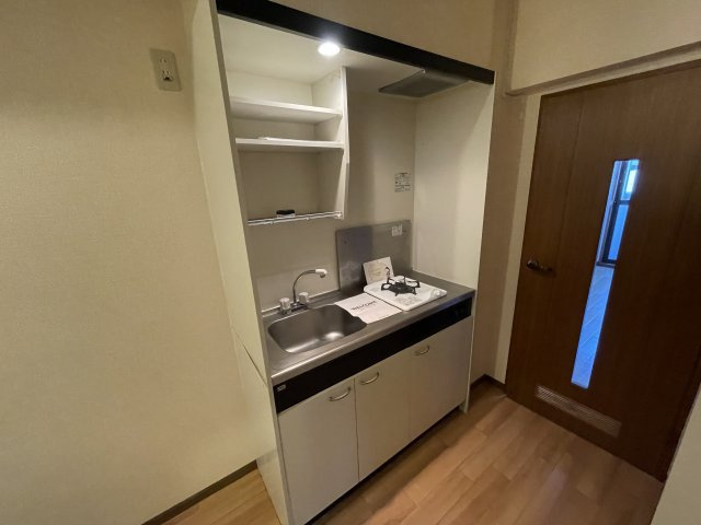 ミレニアムハイツのキッチン|別号室の参考写真です