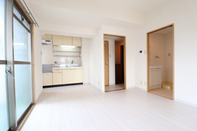 【居間・リビング】 | ハイツユートピア