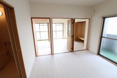 【居間・リビング】 | ハイツユートピア