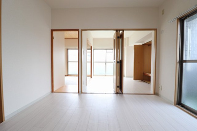 【居間・リビング】 | ハイツユートピア