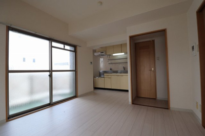 【居間・リビング】 | ハイツユートピア