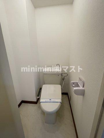 エクラ難波南のトイレ|※同マンション別間取り参考写真です