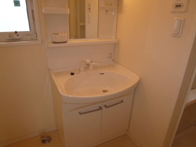 ボヌールの独立洗面台|洗髪洗面化粧台