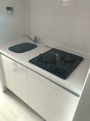 【キッチン】 | S-RESIDENCE大阪九条North | コンパクトなキッチンで掃除もラクラク