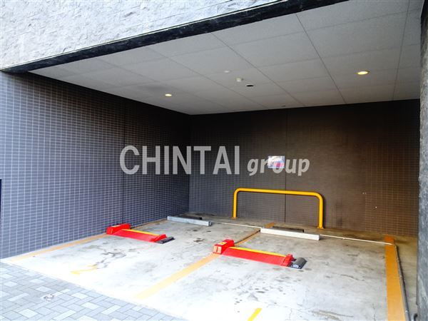 フェニックス代田橋の駐車場