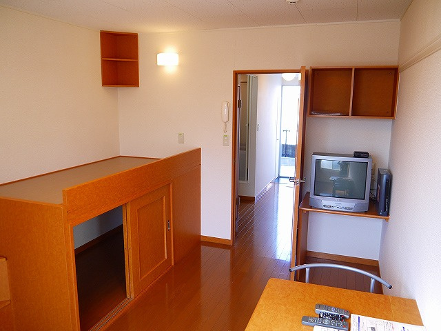 レオパレスセドナの居間・リビング|ゆったり過ごせる居間です