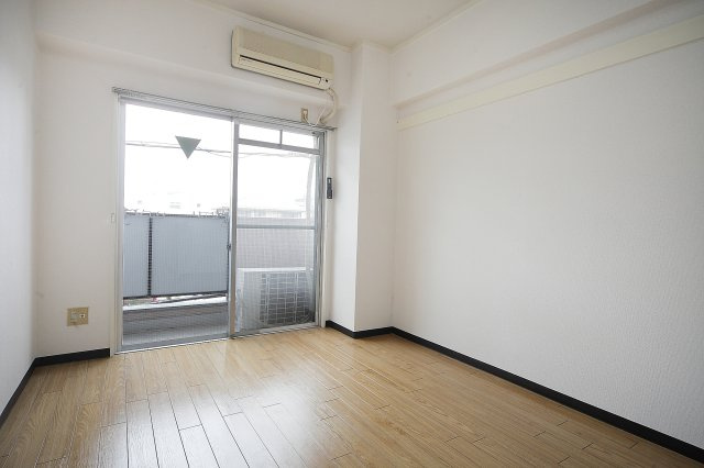 佐々木ビルの居間・リビング