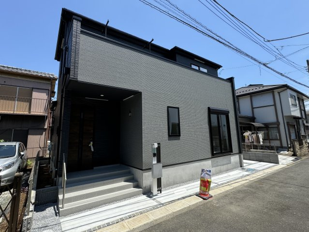 三郷市戸ケ崎2丁目新築戸建【前谷小学校：4分】の外観|完成済み内覧可能です！