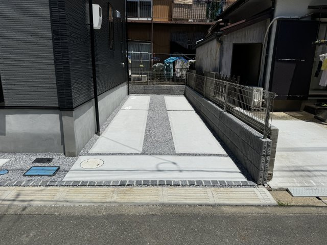 三郷市戸ケ崎2丁目新築戸建【前谷小学校：4分】の駐車場|駐車スペース完備