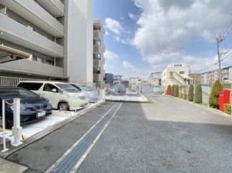 【駐車場】