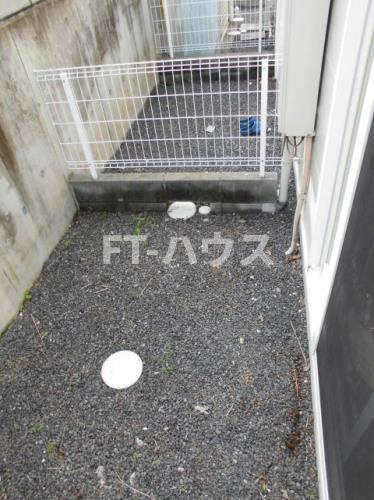 アルカンシェル薬園台の庭